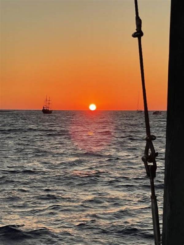 All-inclusive Sunset Cruise Offers