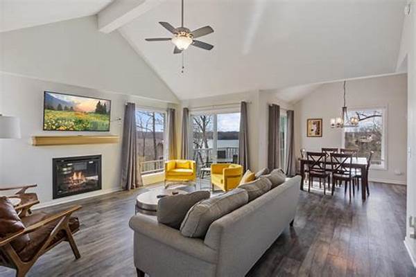 Couples’ Cozy Lakeside Hideaway